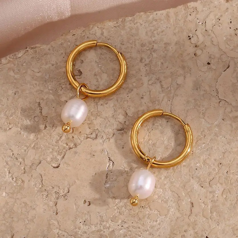 ELISE PEARL HOOP EARRINGS