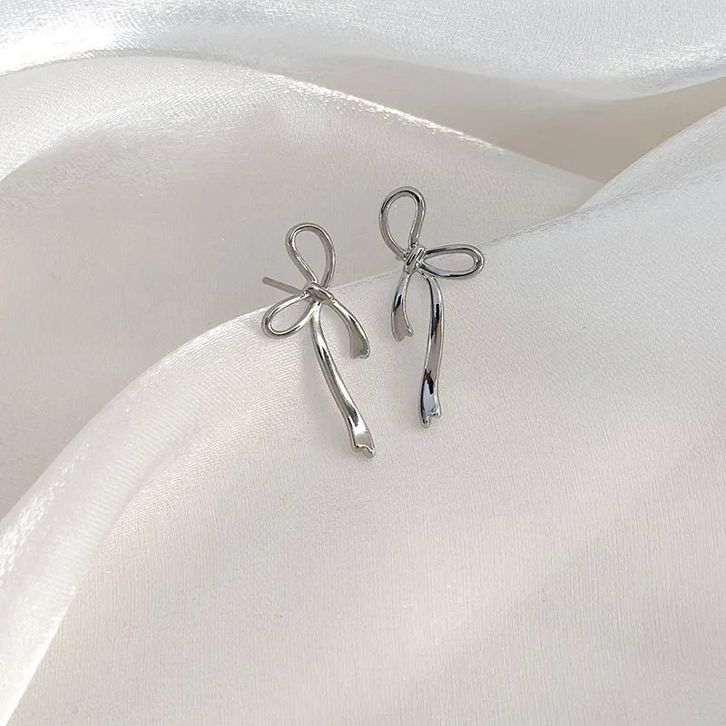 NINA BOW STUD EARRINGS