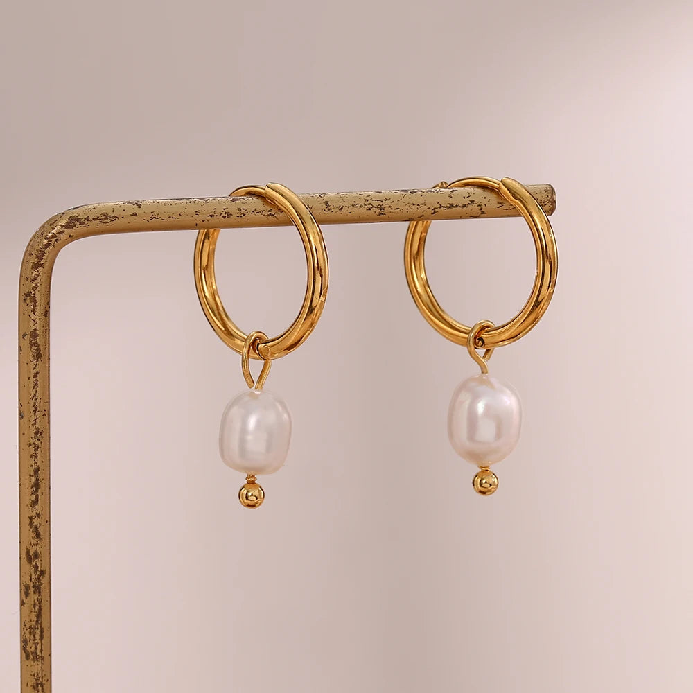 ELISE PEARL HOOP EARRINGS